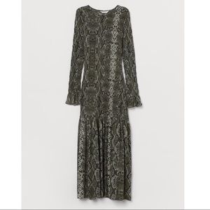 NWOT Smocked Snakeskin Dress